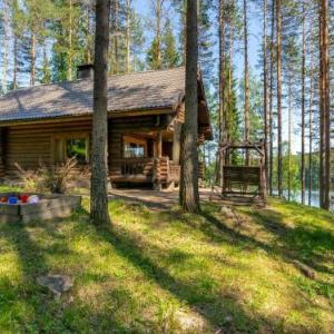 Holiday Home Karhunpesä