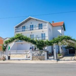 Rooms with a parking space Biograd na Moru Biograd - 16801