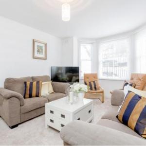 Oval - 2bed flat next to Cricket ground - by BaseToGo