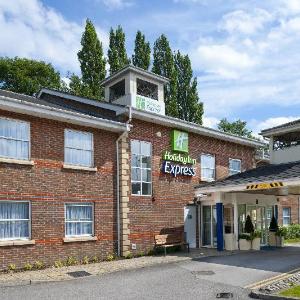 Holiday Inn Express Leeds-East an IHG Hotel