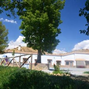 House with 4 bedrooms in Guadix with wonderful mountain view enclosed garden and WiFi 60 km from the slopes