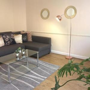 Contractor accommodation- Central MK location Spacious garden Fast WIFI Parking