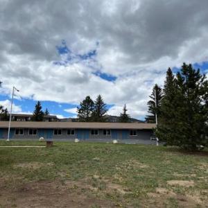 Columbine Inn