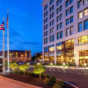 Hotels near Powers Auditorium - DoubleTree By Hilton Youngstown Downtown