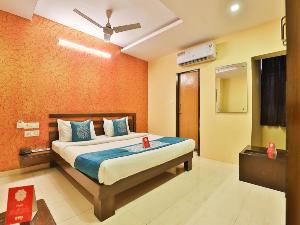 OYO 3444 Hotel Sunrise, Vadodara