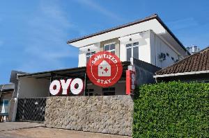 OYO 995 Alice's Homestay Syariah, Jember