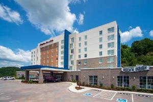 Hampton Inn & Suites by Hilton Nashville North Skyline hotel near Gaylord Opryland Resort & Convention Center