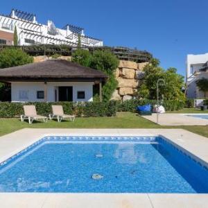 2193-Modern apt with terrace and seaview