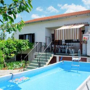 Holiday Home Majoli - ROJ304