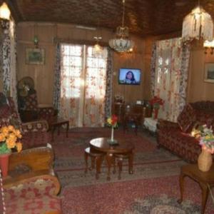 Hotel First Kashmir