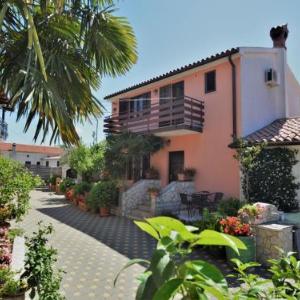 Holiday Home Milka 1