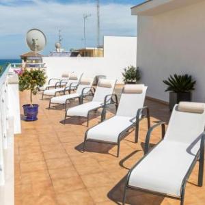 Bajondillo Beach Cozy Inns