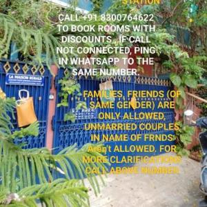 THE ONLY BEST HOMESTAYLA MAISON RENALD 2BHK4BHK available for 6713 members NEAR ROCK BEACH WHITE TOWN RAILWAY STN PONDY MARINA CAR PARKING available Eight 3 double zero seven six four 6 double 2