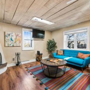 Casa Lola - Gorgeous Light-Filled Home Walk to The Plaza and The Railyard