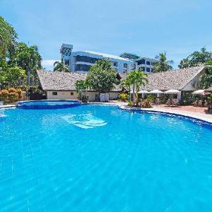The Ritz Hotel at Garden Oases (Multiple-Use Hotel)