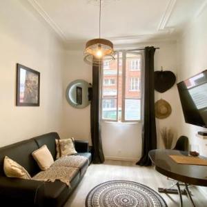 ARC DE TRIOMPHE-CARNOT Luxury & Design with AC