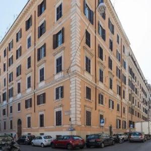 San Giovanni & Colosseo Roomy Flat