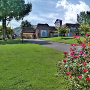 Hotels near Foothills Fall Festival - Highland Manor Inn
