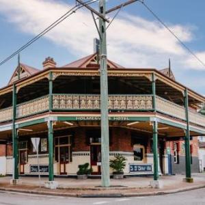 Maitland Showground Hotels - Holmesville Hotel