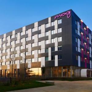 Arena Grand Paris Hotels - Moxy Paris Charles de Gaulle Airport