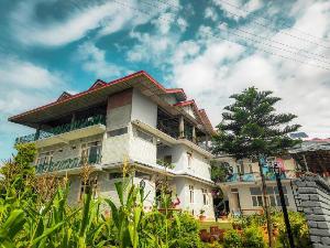 Moustache Bir, Palampur