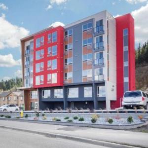 Hotels near Thompson Rivers University - The Hue Hotel Ascend Hotel Collection