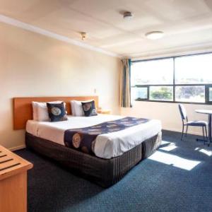 Wrest Point Sandy Bay Hotels - Black Buffalo