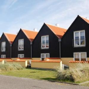 6 person holiday home on a holiday park in Skagen