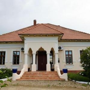 Modern Country House with Pool