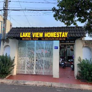 Lake view homestay