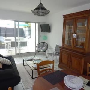 T2 Rénové avec Terrasse à 200m de la Plage Proche Commerces - Les Sables-d'Olonne - FR-1-92-814