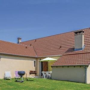 Three-Bedroom Holiday Home in Montfaucon