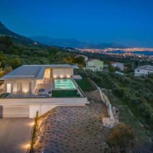 Villa Radun Home with Grand Heated Pool