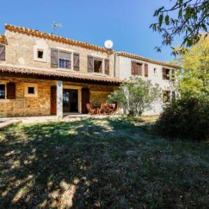 House with 3 bedrooms in Lagrasse with shared pool enclosed garden and WiFi 45 km from the beach