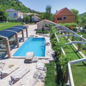 Four-Bedroom Holiday Home in Sinj