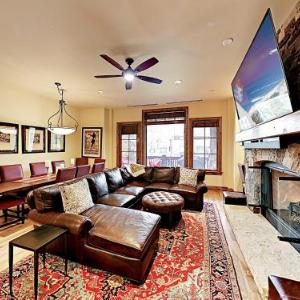 New Listing! The Valley: Luxe Ski-In/Ski-Out Condo Condo