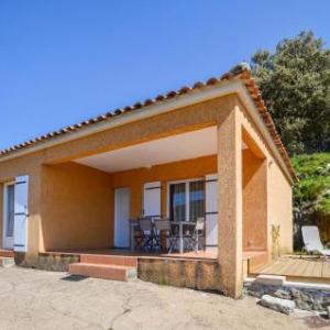 Three-Bedroom Holiday Home in Casalabriva