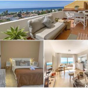 Modern beachside Penthouse with amazing sea views in Costabella Marbella