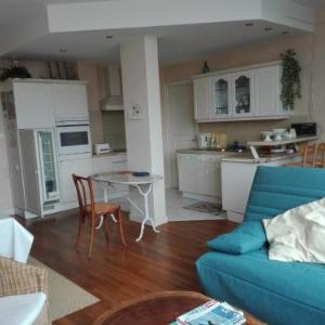 Appartement T4 face mer avec garage aux Sables d'Olonne à 350m du centre-ville - FR-1-331-1