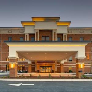 Hotels near Hooligans Pub and Music Hall - Hampton Inn By Hilton & Suites Sneads Ferry