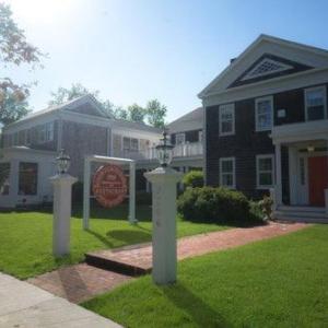 Bridgehampton Inn
