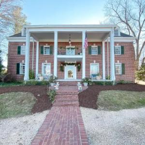 Hotels near Virginia Horse Center - Abigail Inn