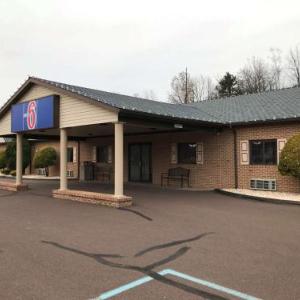 Motel 6-Bloomsburg PA