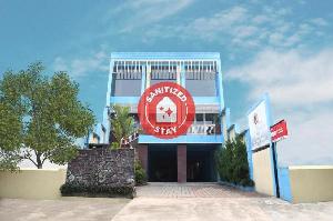 OYO 1673 M Authentic Kost Man, Padang