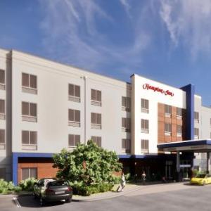 Hampton Inn By Hilton Nashville Airport Century Place TN