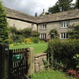 Dunscar Farm Bed & Breakfast