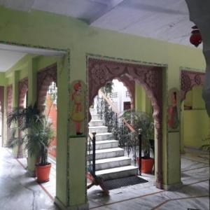 Hotel Paramount Palace