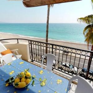 Superbe 3P en bord de mer avec terrasse et garage à Menton - FR-1-196-248