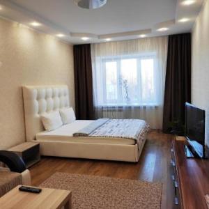 Fresh Room: Apartment on Griboedova