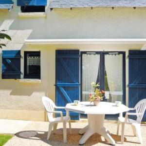 Holiday Home St- Gildas-de-Rhuys - BRE04170-F